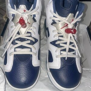 Jordan Kids Navy and White Sneakers'
